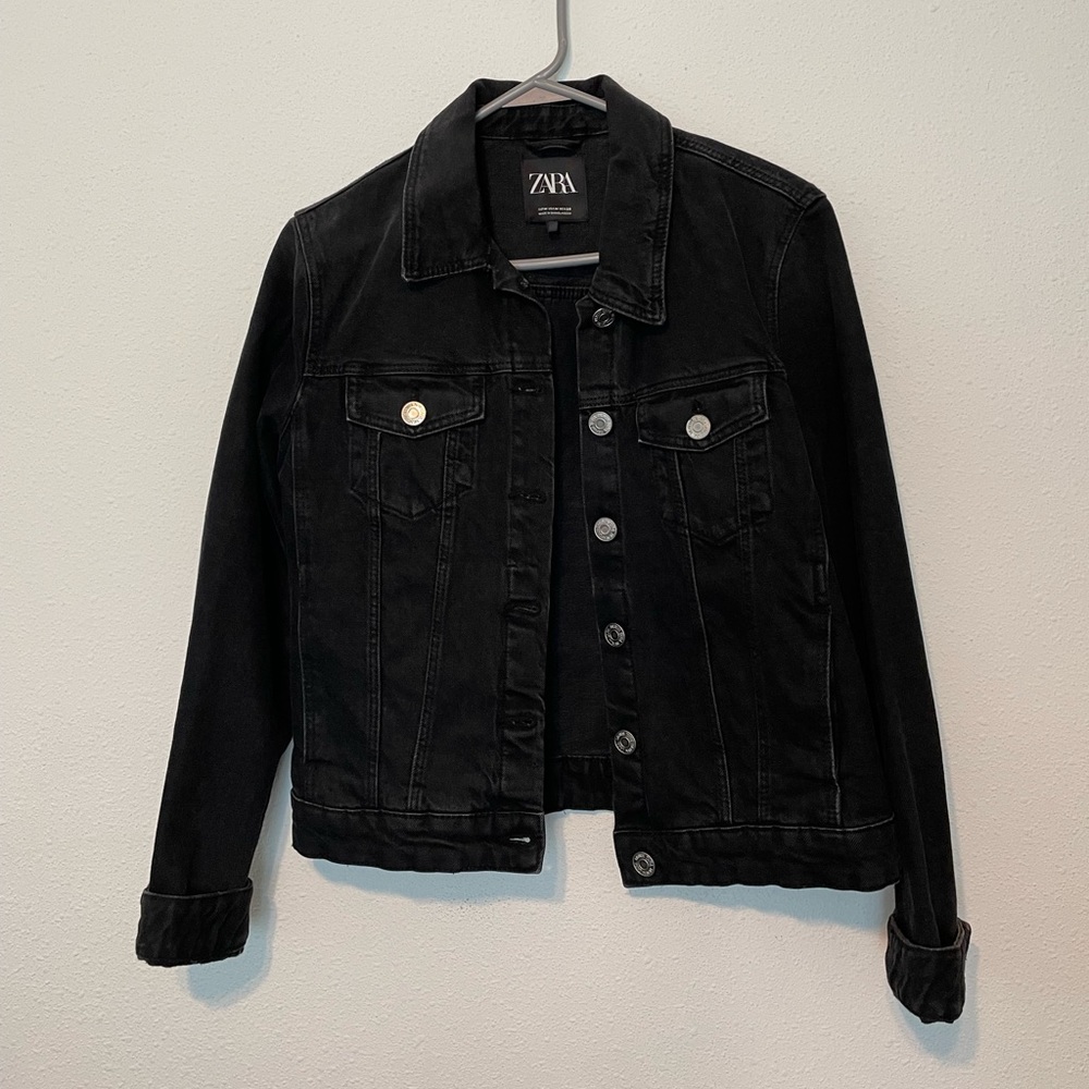 Zara- black jean jacket— Never worn!